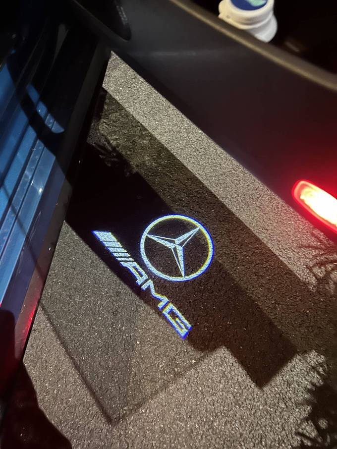 Door logo lights