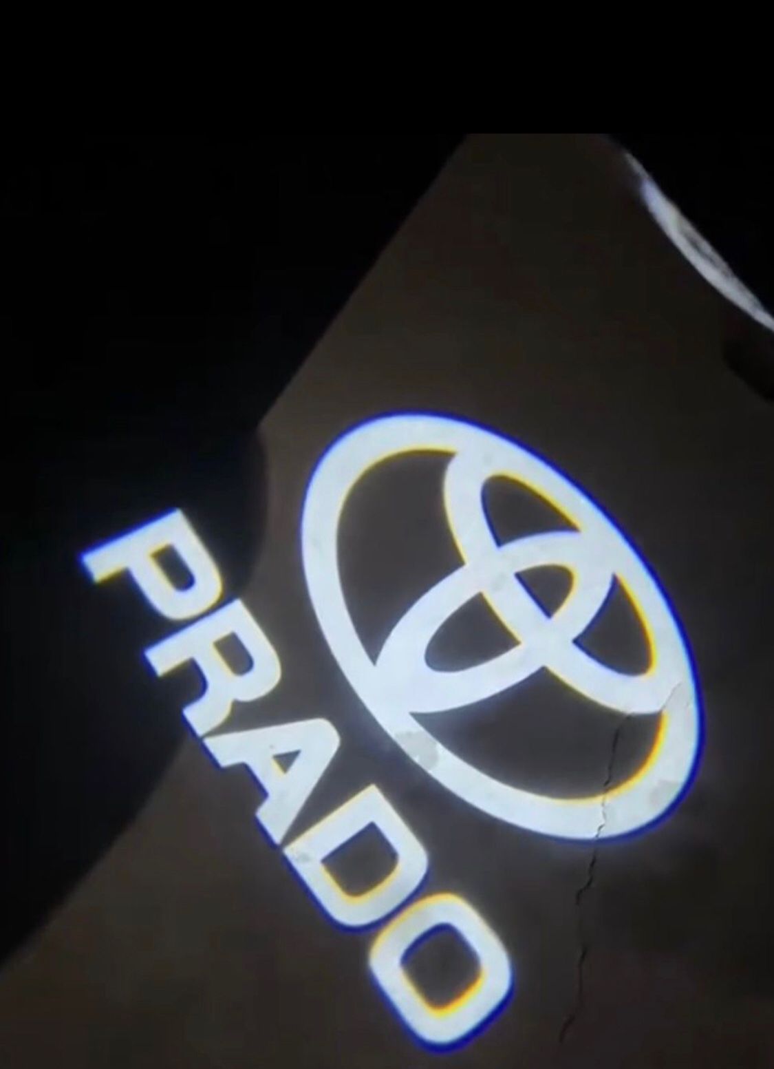 Prado + Toyota